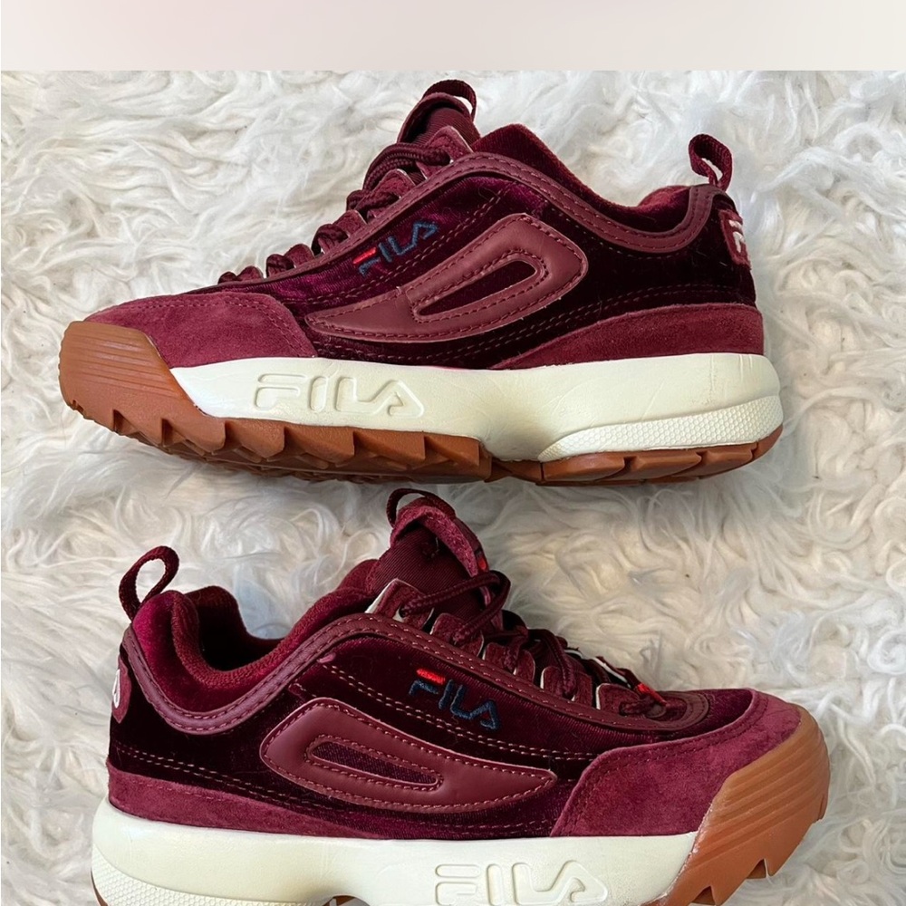 Fila Women's Velvet Maroon Sneakers